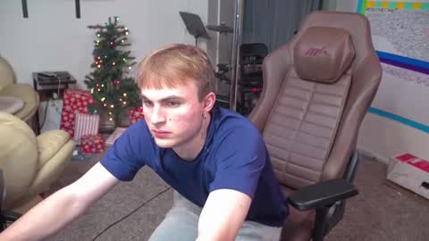 Snapshot of mattcashxxx chatting on December 2024 02:12:01 AM Matt Cash online show from December 2024 02:12:01 AM