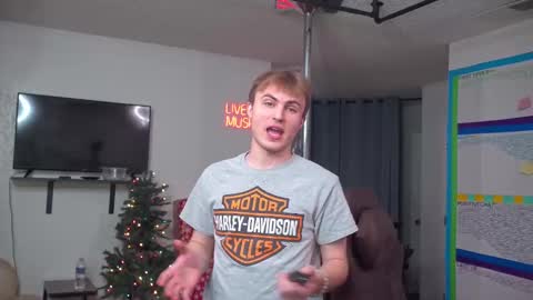 Snapshot of mattcashxxx chatting on December 2024 02:03:02 AM Matt Cash online show from December 2024 02:03:02 AM