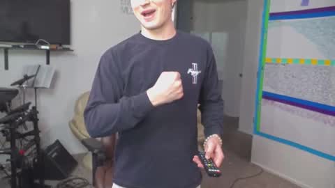 Snapshot of mattcashxxx chatting on January 2025 02:01:01 AM Matt Cash online show from January 2025 02:01:01 AM