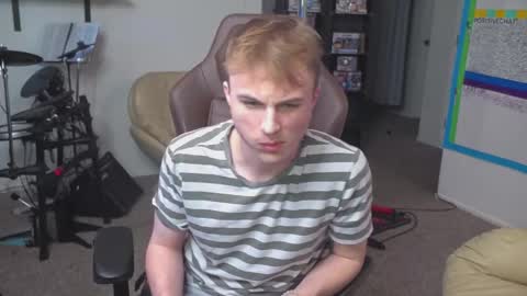 Snapshot of mattcashxxx chatting on March 2025 05:04:01 PM Matt Cash online show from March 2025 05:04:01 PM