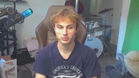 Snapshot of mattcashxxx chatting on September 2025 01:17:01 AM Matt Cash online show from September 2025 01:17:01 AM