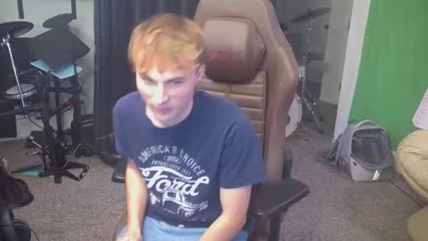 Snapshot of mattcashxxx chatting on September 2025 01:18:01 AM Matt Cash online show from September 2025 01:18:01 AM