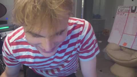 Snapshot of mattcashxxx chatting on September 2025 01:10:01 AM Matt Cash online show from September 2025 01:10:01 AM