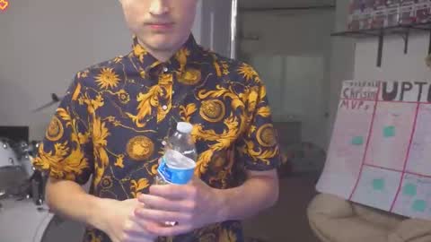 Snapshot of mattcashxxx chatting on October 2025 01:04:02 AM Matt Cash online show from October 2025 01:04:02 AM