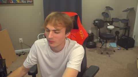Snapshot of mattcashxxx chatting on June 2026 01:06:01 AM Matt Cash online show from June 2026 01:06:01 AM