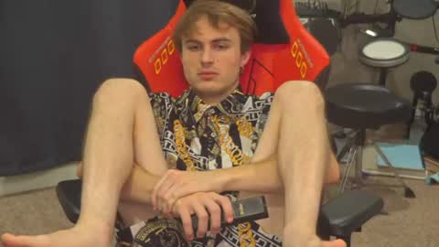 Snapshot of mattcashxxx chatting on July 2026 01:05:02 AM Matt Cash online show from July 2026 01:05:02 AM