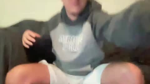 Snapshot of mattdawg13 chatting on September 2025 12:12:01 AM MattDawg13 online show from September 2025 12:12:01 AM