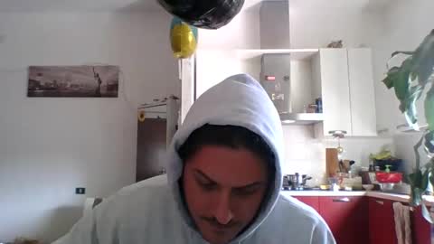 matteushh87 online show from March 2026 12:56:01 PM