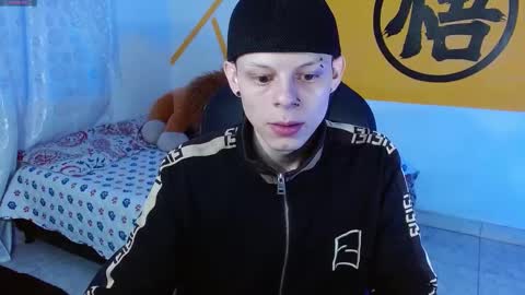 Snapshot of matthewboy_ chatting on December 2024 07:07:01 AM MatthewBoy online show from December 2024 07:07:01 AM