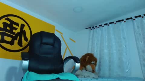 Snapshot of matthewboy_ chatting on February 2025 01:24:01 PM MatthewBoy online show from February 2025 01:24:01 PM