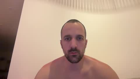 Snapshot of matthias24 chatting on March 2026 12:39:02 AM M online show from March 2026 12:39:02 AM