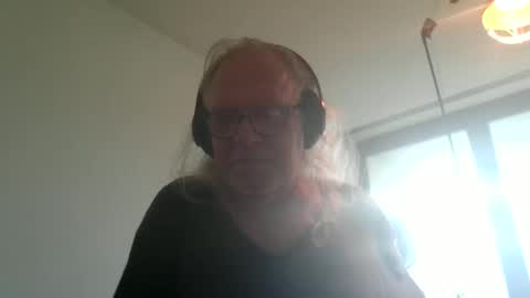 Matthias online show from October 2025 06:43:01 AM