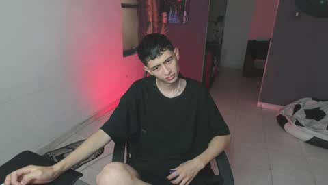 mattias     online show from February 2025 01:32:01 PM