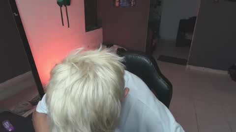 mattias     online show from March 2025 03:01:01 AM