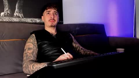 Snapshot of mattytwink69 chatting on February 2025 06:28:01 AM Matt online show from February 2025 06:28:01 AM