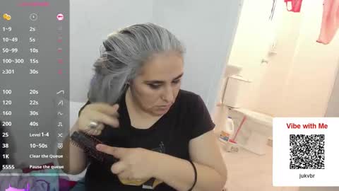 Snapshot of mature_gold1 chatting on March 2026 12:11:01 PM danna mature online show from March 2026 12:11:01 PM