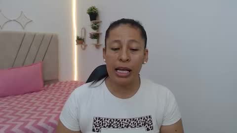 Snapshot of mature_martina_ chatting on April 2026 08:21:01 PM Martina online show from April 2026 08:21:01 PM
