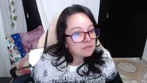 Snapshot of mature_wolf chatting on December 2024 03:06:01 PM Sonia online show from December 2024 03:06:01 PM