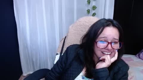 Snapshot of mature_wolf chatting on January 2025 03:55:01 PM Sonia online show from January 2025 03:55:01 PM