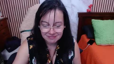 Snapshot of mature_wolf chatting on October 2025 10:01:01 PM Sonia online show from October 2025 10:01:01 PM