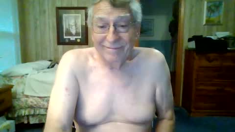 Snapshot of maturecouple1954 chatting on May 2026 11:37:02 AM SXECPL55 at G mail Dot Com online show from May 2026 11:37:02 AM