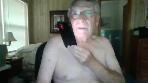 Snapshot of maturecouple1954 chatting on May 2026 03:06:01 PM SXECPL55 at G mail Dot Com online show from May 2026 03:06:01 PM