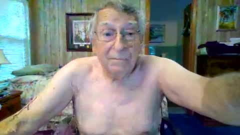 Snapshot of maturecouple1954 chatting on May 2026 11:48:02 AM SXECPL55 at G mail Dot Com online show from May 2026 11:48:02 AM