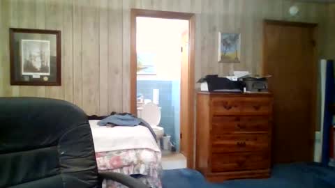 Snapshot of maturecouple1954 chatting on May 2026 11:04:01 AM SXECPL55 at G mail Dot Com online show from May 2026 11:04:01 AM