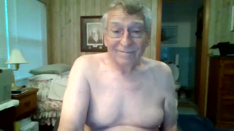 Snapshot of maturecouple1954 chatting on May 2026 11:48:01 AM SXECPL55 at G mail Dot Com online show from May 2026 11:48:01 AM