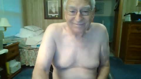 Snapshot of maturecouple1954 chatting on June 2026 10:43:02 AM SXECPL55 at G mail Dot Com online show from June 2026 10:43:02 AM