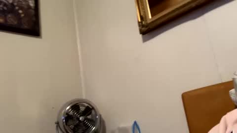 maturejerky online show from October 2025 06:18:01 PM