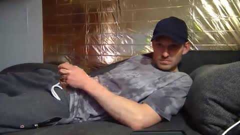 matzestr95 online show from June 2026 12:14:02 PM