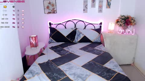 Paula online show from February 2025 06:08:02 PM