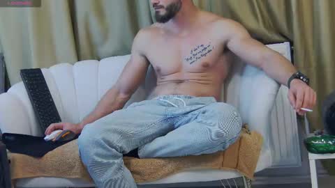 mauro_real_man online show from October 2025 06:30:02 PM