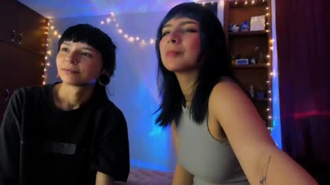 Snapshot of mavimist_ chatting on January 2026 10:13:02 PM mavimist_ online show from January 2026 10:13:02 PM