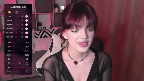 Mavis online show from January 2025 08:15:02 PM