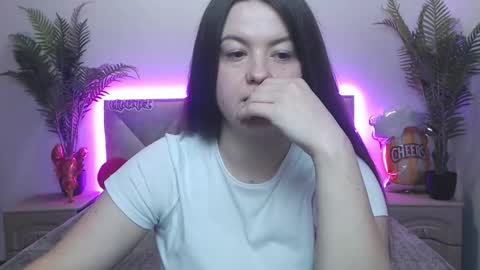 MavkaCute online show from September 2025 06:24:02 PM