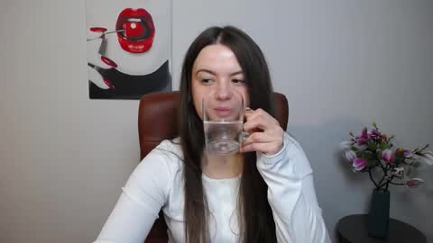 MavkaCute online show from November 2025 07:13:02 PM