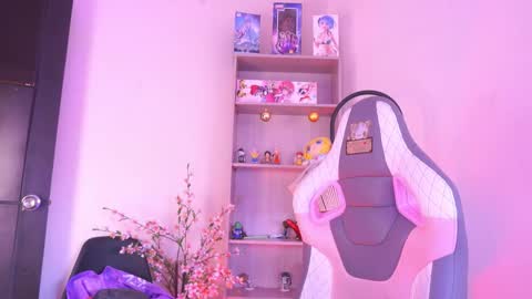 Snapshot of mavy_ chatting on February 2026 07:03:02 PM MAVY online show from February 2026 07:03:02 PM