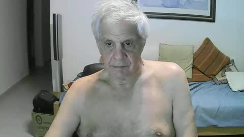 Snapshot of max_2017 chatting on December 2024 03:38:02 AM max_2017 online show from December 2024 03:38:02 AM