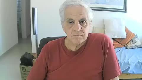 Snapshot of max_2017 chatting on December 2024 07:14:02 PM max_2017 online show from December 2024 07:14:02 PM