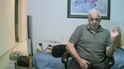 Snapshot of max_2017 chatting on December 2024 03:00:02 AM max_2017 online show from December 2024 03:00:02 AM