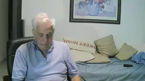 Snapshot of max_2017 chatting on October 2025 03:52:02 AM max_2017 online show from October 2025 03:52:02 AM