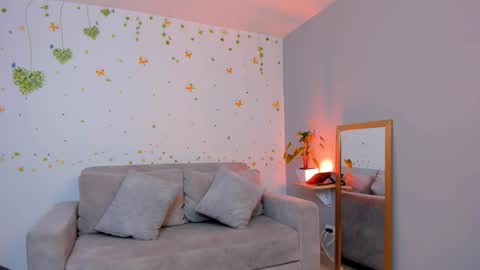 Snapshot of max_dic1 chatting on October 2025 02:02:05 AM max D. online show from October 2025 02:02:05 AM