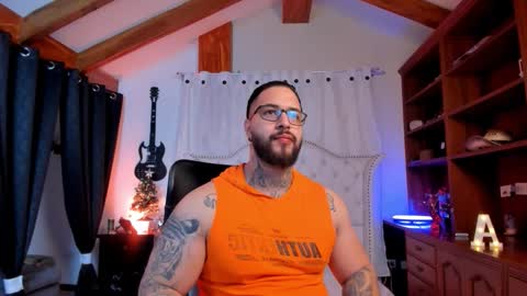 max D. online show from November 2025 11:14:01 AM