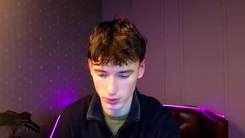 Snapshot of max_foks chatting on December 2025 10:35:02 AM Max online show from December 2025 10:35:02 AM