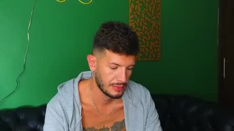 Max Taylor online show from December 2024 10:47:01 PM