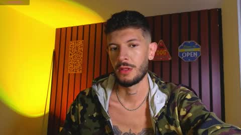 Max Taylor online show from October 2025 02:08:01 AM