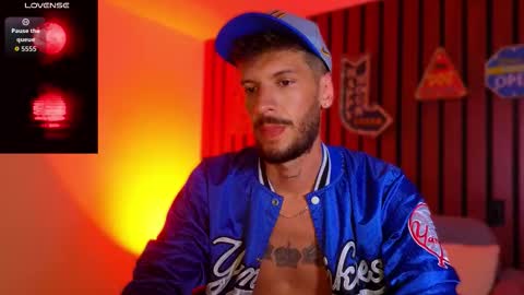 Max Taylor online show from November 2025 12:43:02 AM