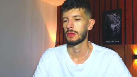 Max Taylor online show from December 2025 06:03:02 PM